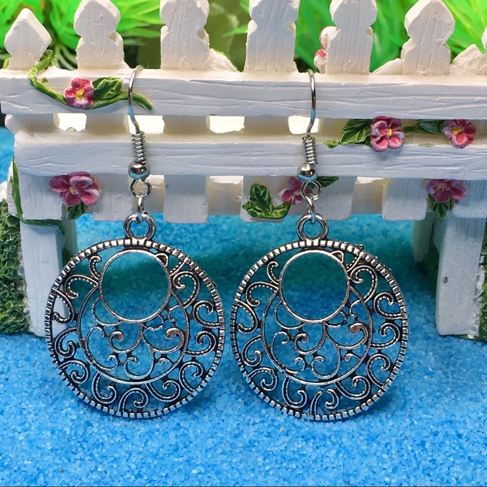 Boho Round Earrings - Picture 4 of 7